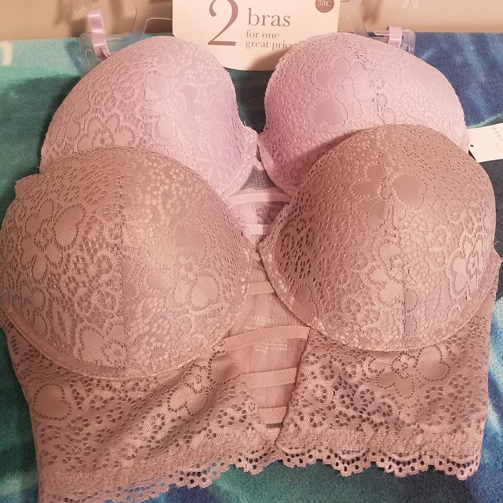 Bras size 38c. 2 total.